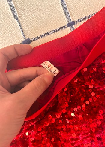 Kız Çocuk Kırmızı Payetli Etek 9/10 yaş - Görsel 2