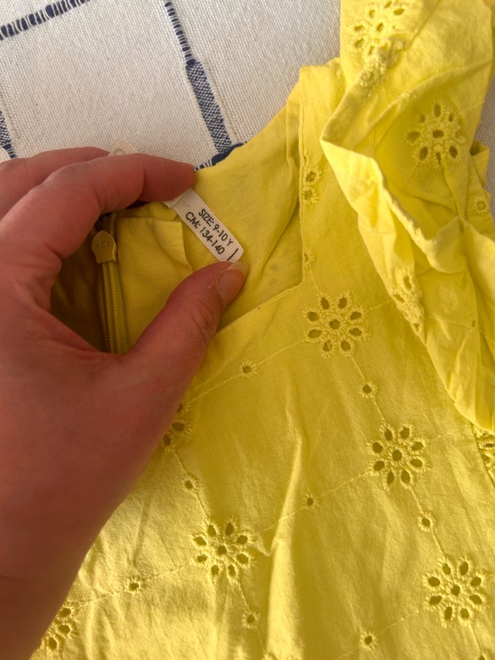 9/10 yaş sarı fisto astarlı elbise - Görsel 2