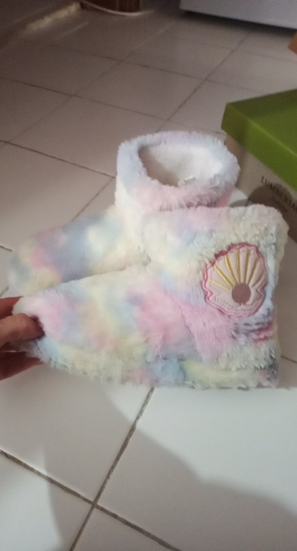 Kızlar için Pastel Tie-Dye Peluş Ev Terlikleri - Görsel 2