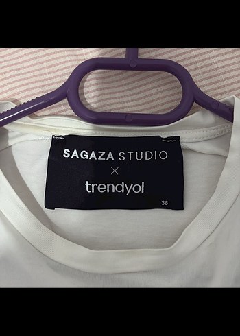 Kadın Beyaz Denim Düğmeli Crop Top - Görsel 2