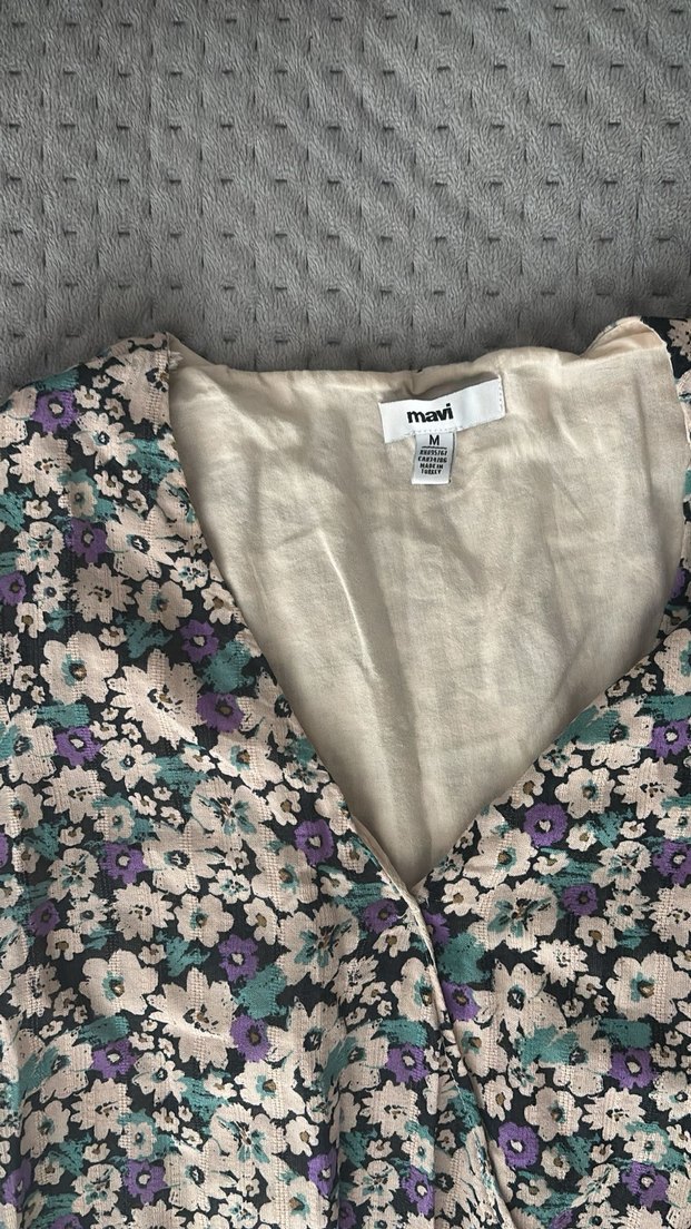 Çiçek desenli elbise - Görsel 2