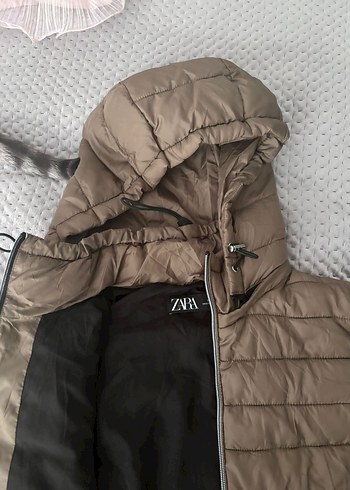 Bej Kadın Kapüşonlu Kısa Kış Montu - Görsel 2