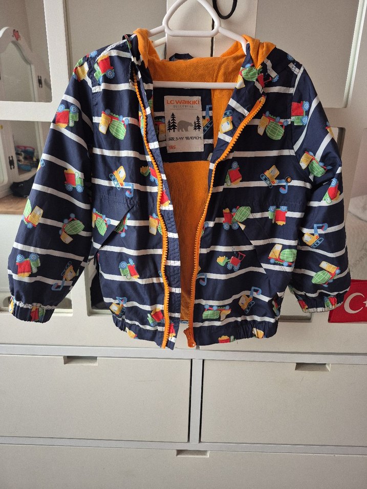 Çocuk Çok Renkli Baskılı Düğmeli Yağmurluk - Görsel 4