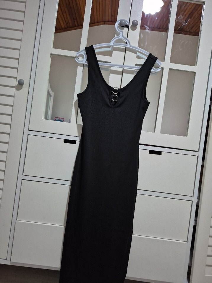 Siyah V Yaka Uzun Kadın Elbise - Görsel 3