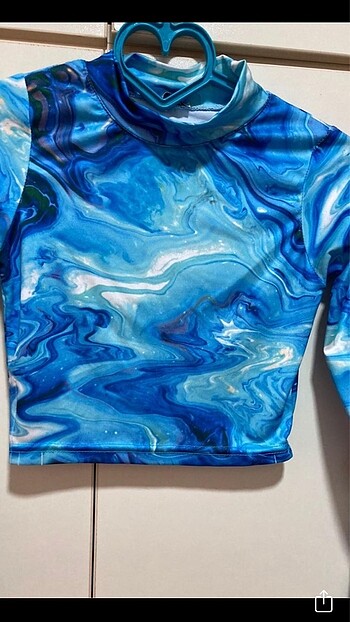 Mavi crop bluz