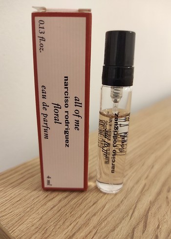 Narciso Rodriguez All of Me Floral Kadın Parfümü 4ml