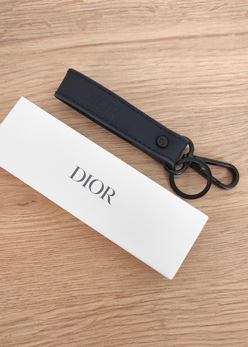 Dior Siyah Minimalist Anahtarlık