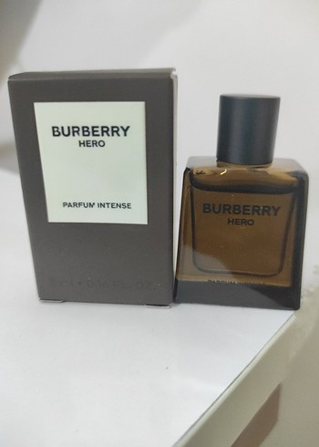 Burberry Hero Parfum Intense Erkek Parfümü