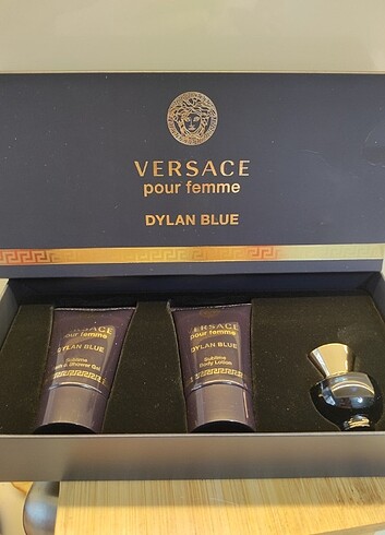 Versace Dylan 