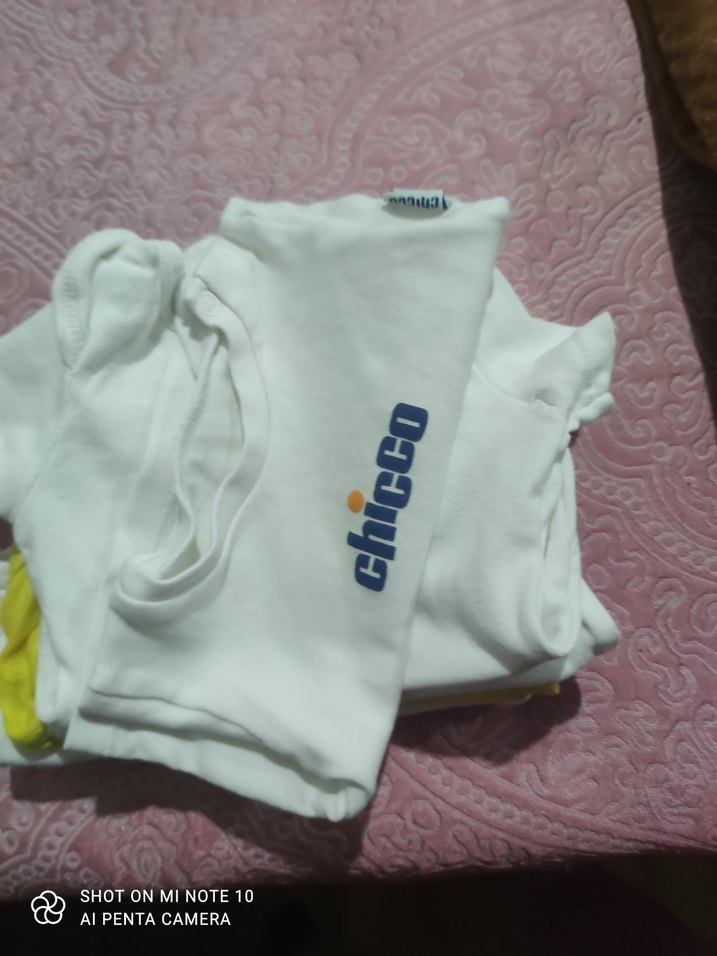 Chicco Beyaz Pamuklu Kolsuz Bebek Body - Görsel 4