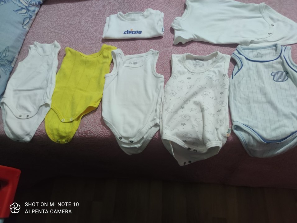 Chicco Beyaz Pamuklu Kolsuz Bebek Body - Görsel 3