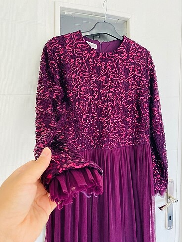 Zara Tesetür abiye