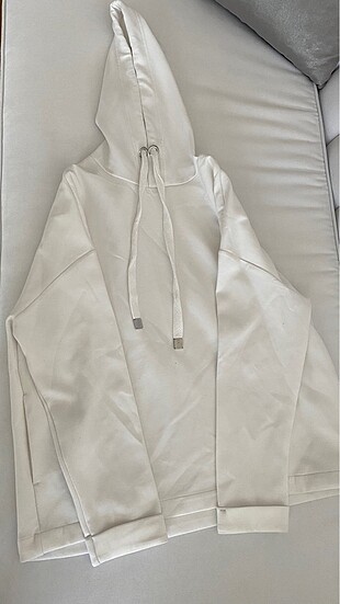 Stradivarius sweat