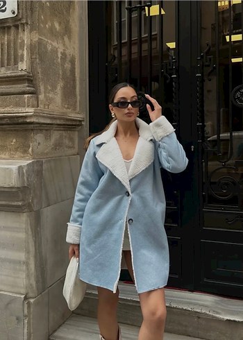 Trendyol & Milla Kadın Mavi Kısa Kürklü Denim Kaban