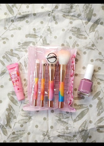 RS Pastel Tonlarda Makyaj ve Bakım Seti - Görsel 3