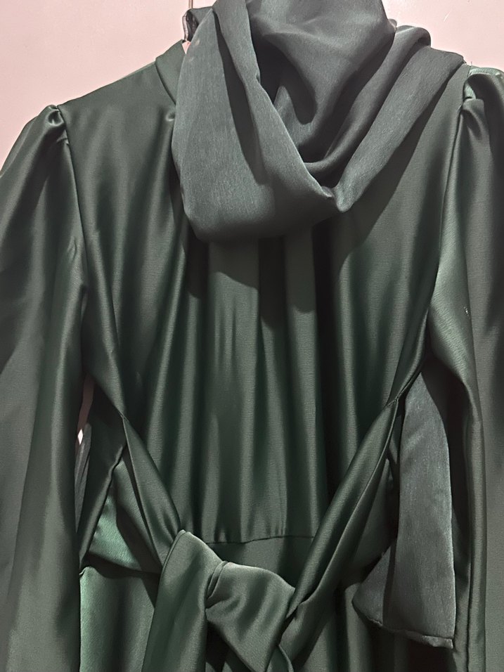 Yeşil Uzun Kollu Saten abiye - Görsel 2