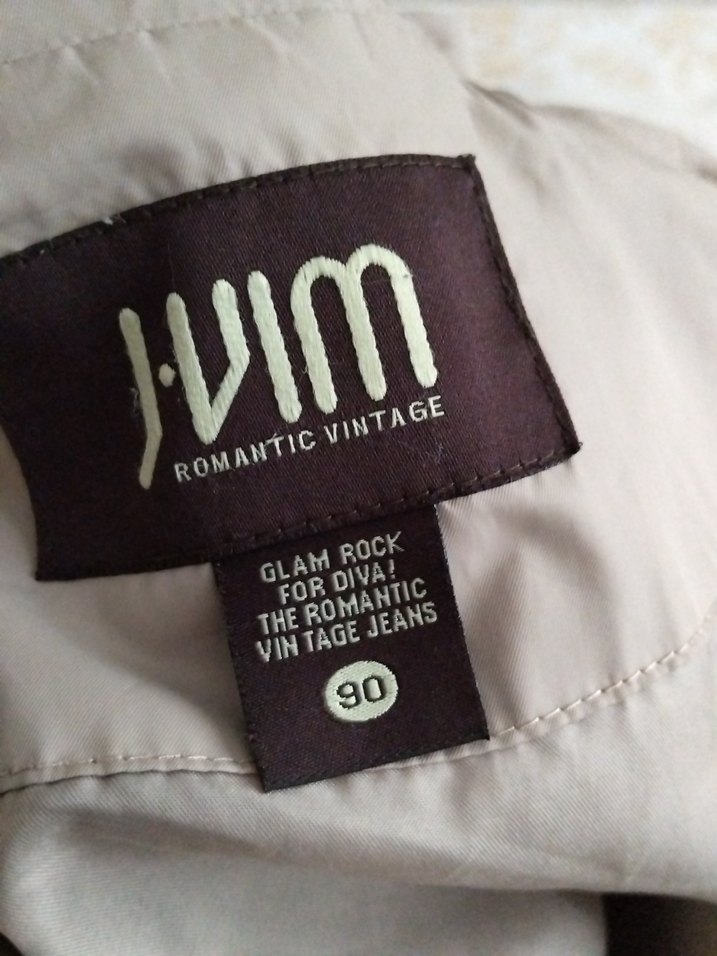 Bej Düğme detayli
 Mid Mont - Görsel 4