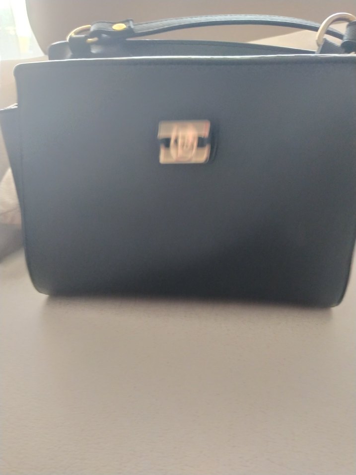 Siyah Deri Tokalı Kadın Çanta - Görsel 2