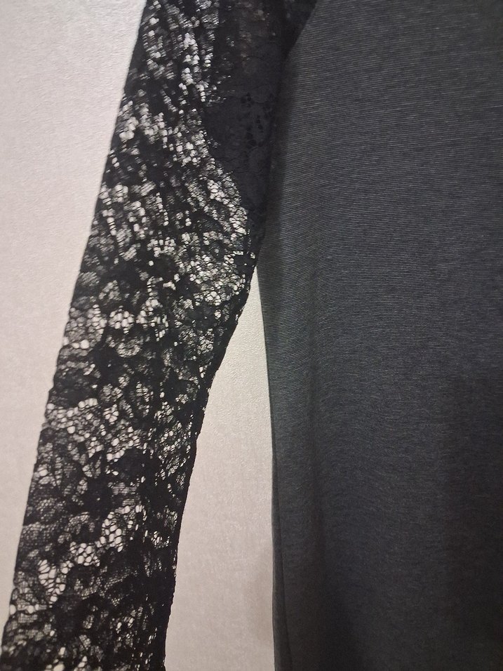 Gri Dantel Kollu Midi Triko Elbise - Görsel 4