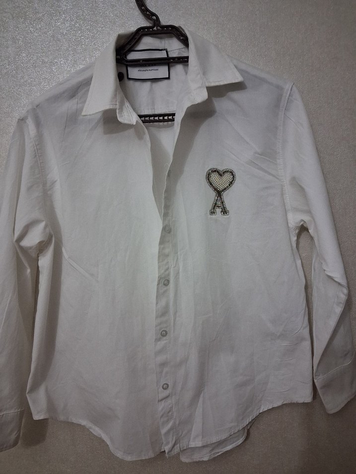 pul payetle işlenmiş beyaz kadın gomlekk - Görsel 2