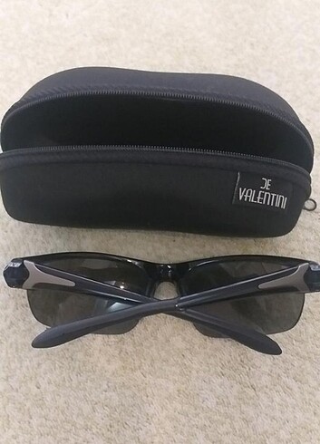 Valentino Güneş gözlüğü 