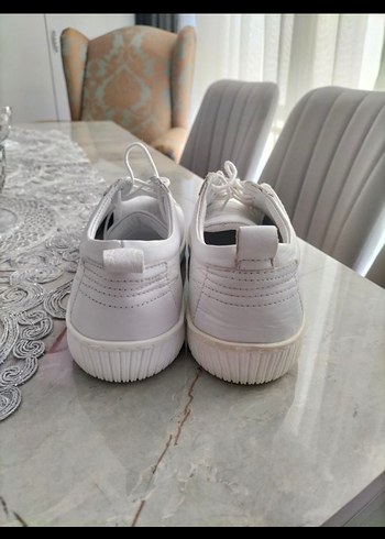 Beyaz Bağcıklı Kadın Spor Ayakkabı - Görsel 2