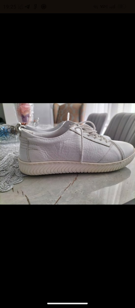 Beyaz Bağcıklı Kadın Spor Ayakkabı - Görsel 3