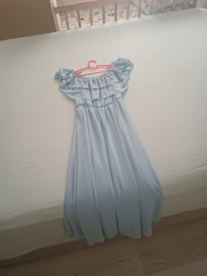 Gri Volanlı Straplez Uzun Elbise - Görsel 2