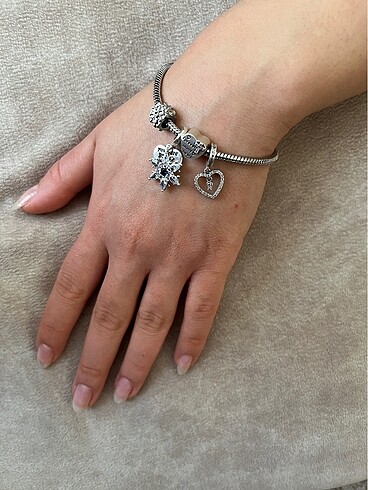 PANDORA CHARMLI BİLEKLİK