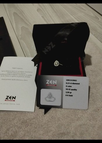 Zen Diamond Altın ve Pırlanta Damla Yüzük