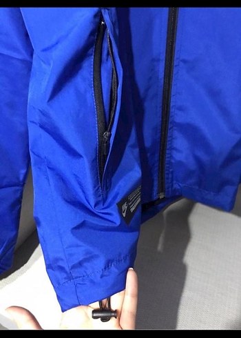 l Beden Nike Mavi Fermuarlı Erkek Yağmurluk