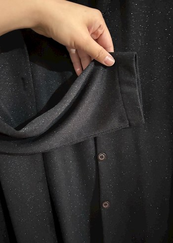Düğmeli Siyah Midi Keten Ceket Gömlek - Görsel 3