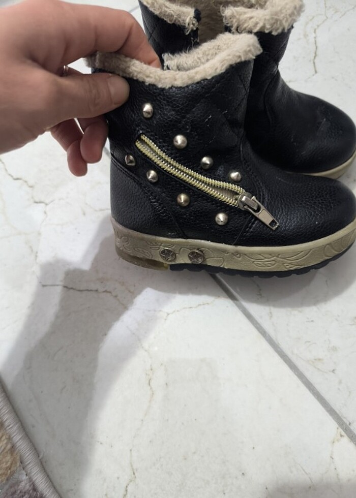 Kız çocuk bot - Görsel 3