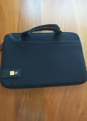 Fermuarlı Siyah Laptop Çantası