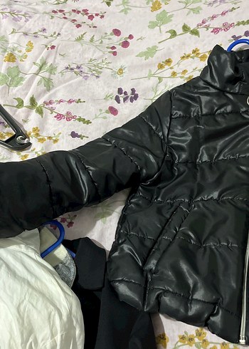 Kadın Siyah Deri Fermuarlı Kışlık Mont - Görsel 2