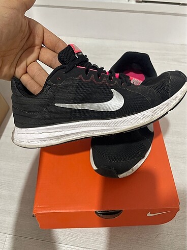 Nike Ayakkabı