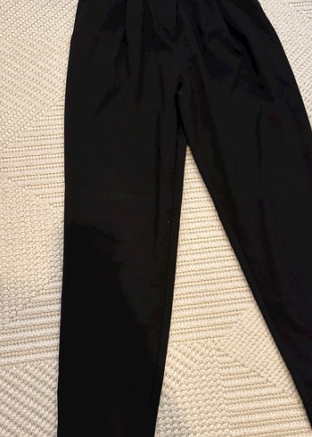 Kadın Siyah Lastikli Düğme Detay Kumaş Pantolon - Görsel 3