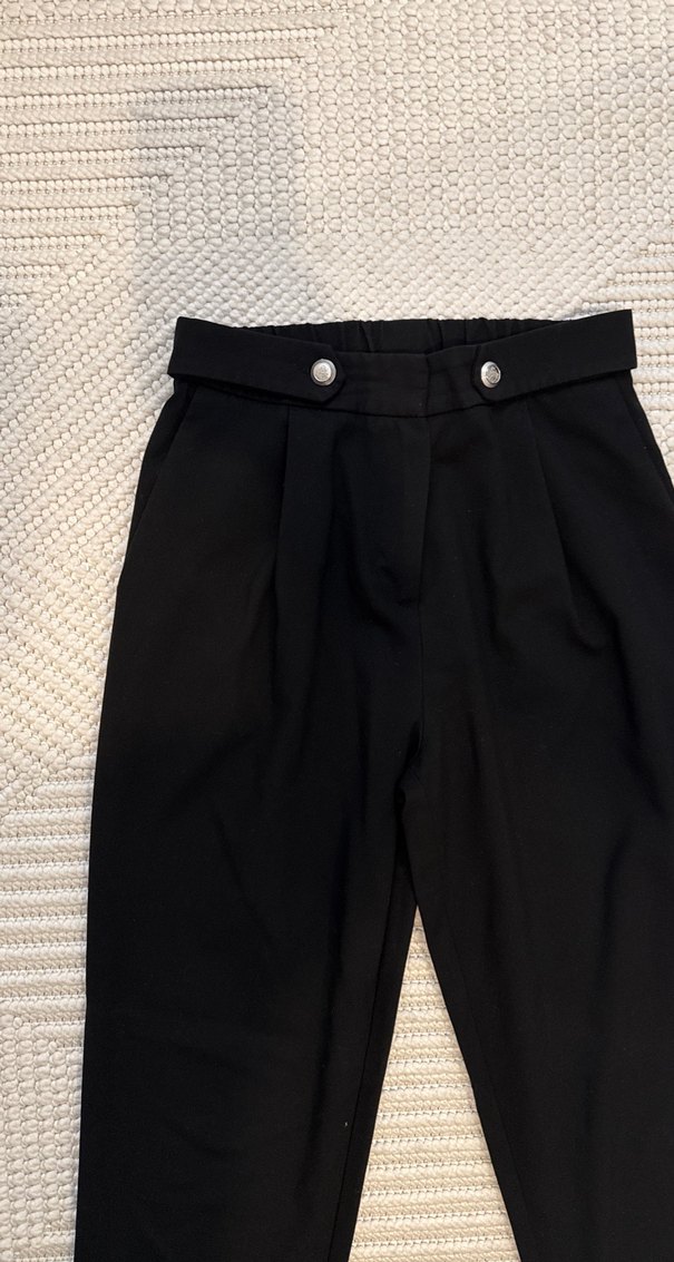 Kadın Siyah Lastikli Düğme Detay Kumaş Pantolon - Görsel 2