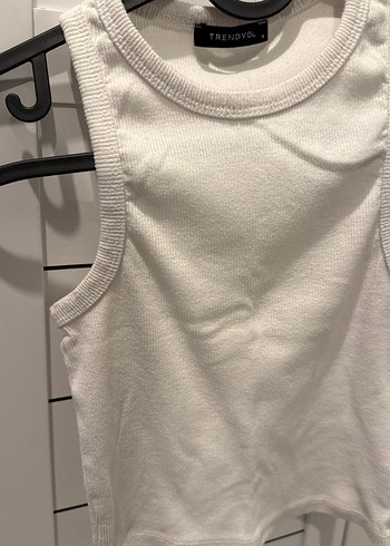 Beyaz Halter Yaka Fitilli Kadın Atlet - Görsel 2