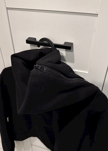 Siyah Kadın Fermuarlı Dik Yaka Crop Sweat - Görsel 3