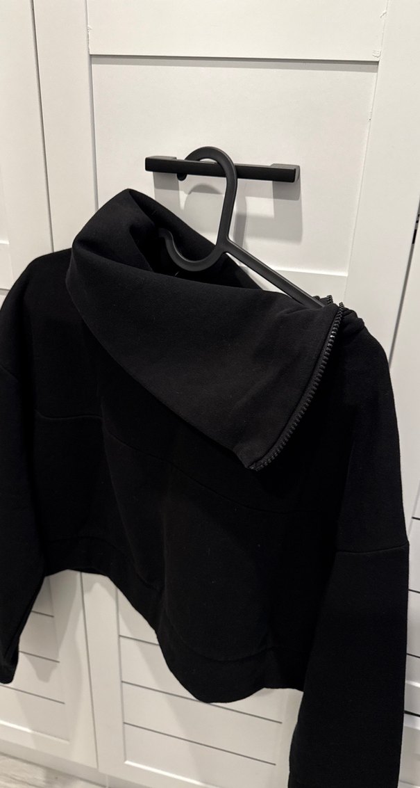 Siyah Kadın Fermuarlı Dik Yaka Crop Sweat - Görsel 4