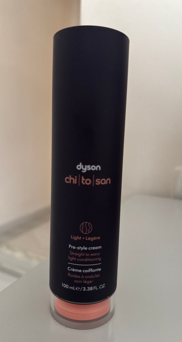 Dyson Chitosan şekillendirme öncesi saç kremi - Görsel 3