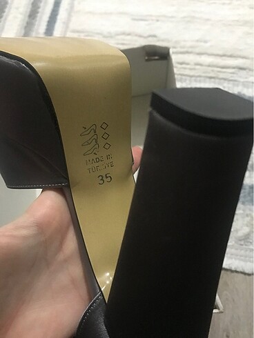 35,5 Beden Topuklu 15cm