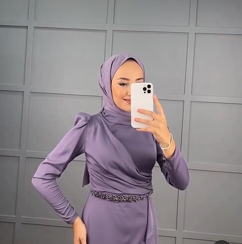 Yeni koyu lila rengi