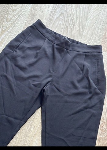 Zara Kadın Siyah Rahat Kesim Kumaş Pantolon - Görsel 2