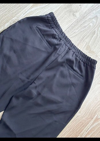 Zara Kadın Siyah Rahat Kesim Kumaş Pantolon - Görsel 6