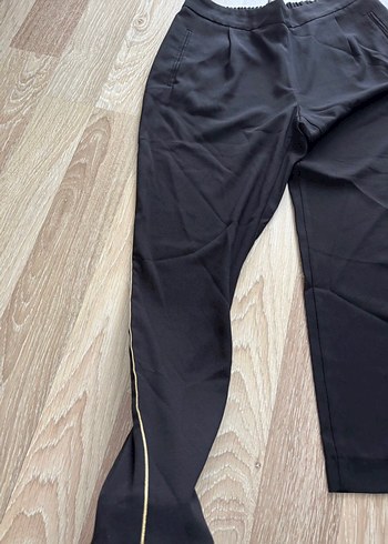 Zara Kadın Siyah Rahat Kesim Kumaş Pantolon - Görsel 3