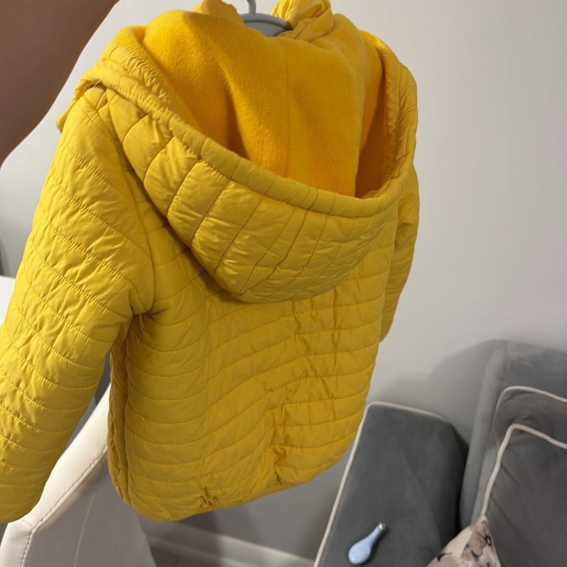 Sarı Kapüşonlu Çocuk Kışlık Mont - Görsel 2