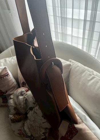 Kahverengi Deri Tokalı Kadın Çanta - Görsel 4