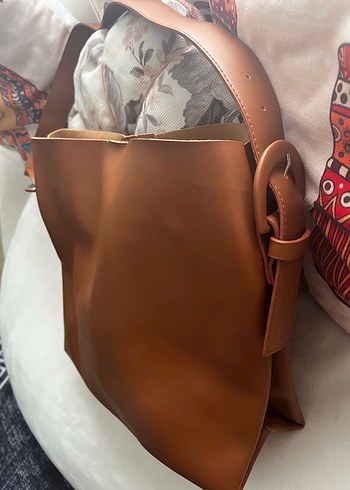Kahverengi Deri Tokalı Kadın Çanta - Görsel 3